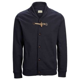 Eine bequeme Sweatjacke mit Kn�pfen und Taschen von SELECTED HOMME